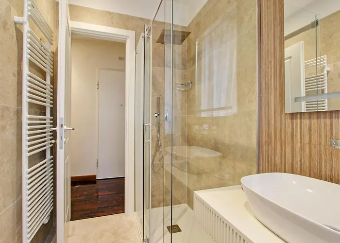 Sirthouse Apartment *